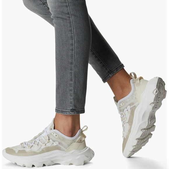 Sorel white chalk kinetic breakthru tech chunky sole sneaker - Picture 8 of 8